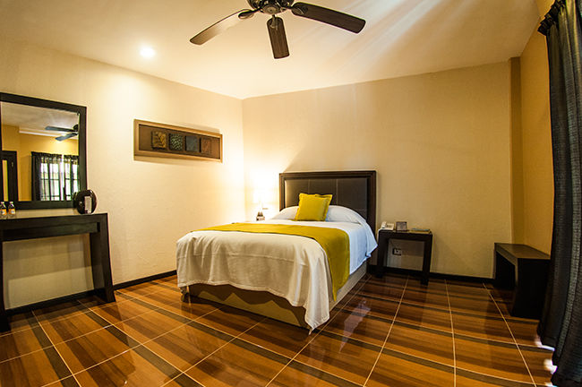 Hotel Majova Inn คาลาปา ภายนอก รูปภาพ