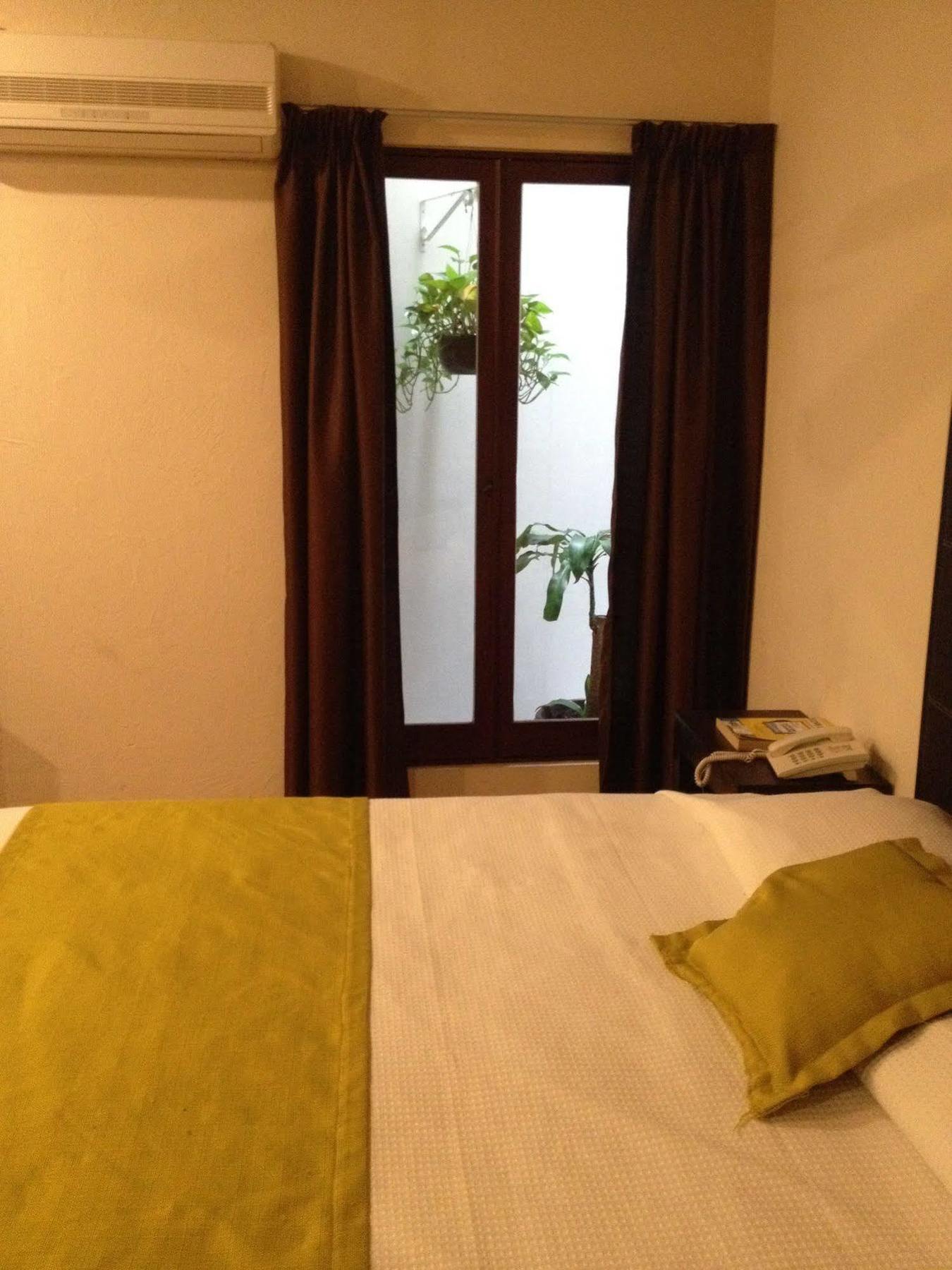 Hotel Majova Inn คาลาปา ภายนอก รูปภาพ