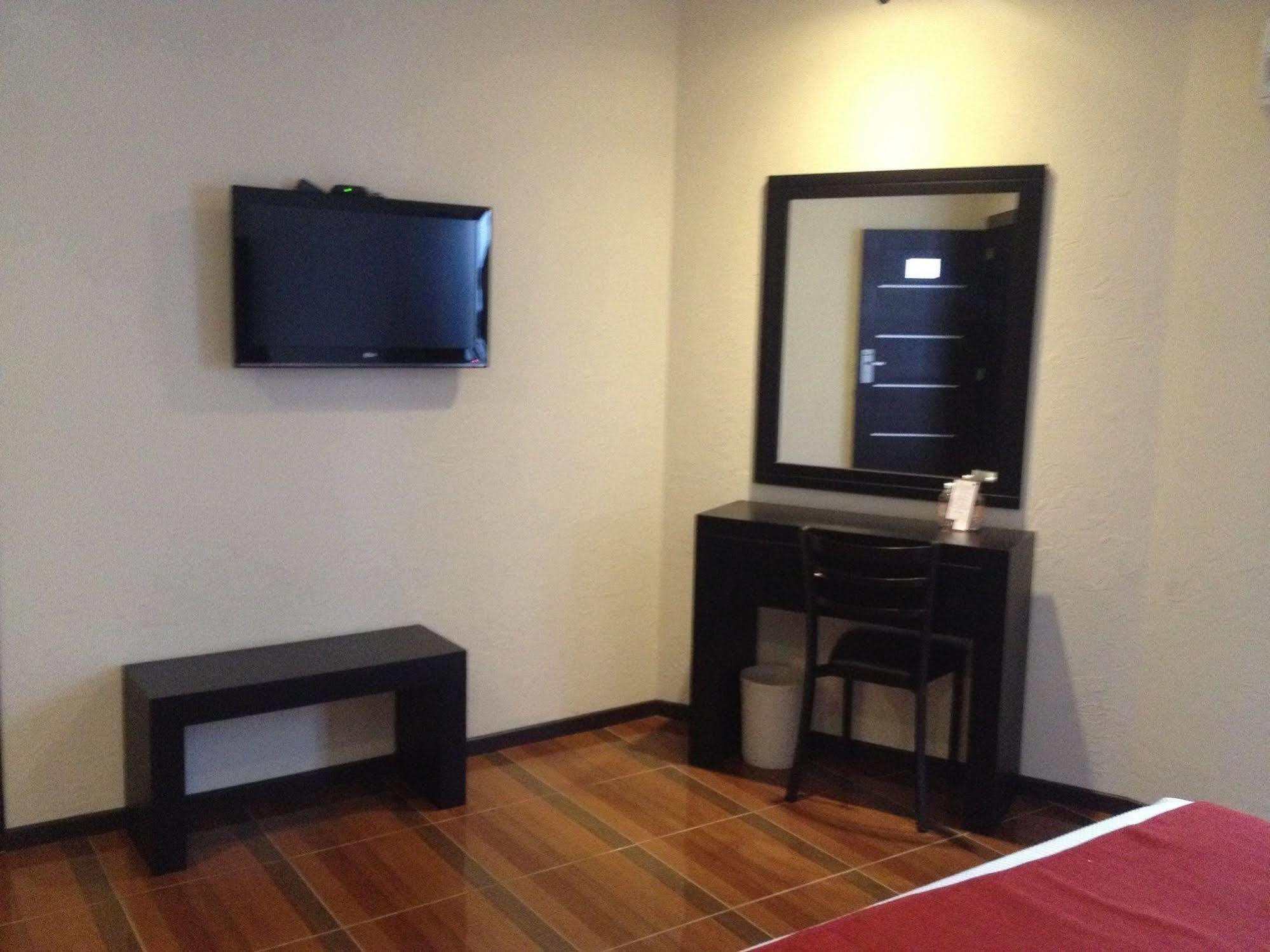 Hotel Majova Inn คาลาปา ภายนอก รูปภาพ