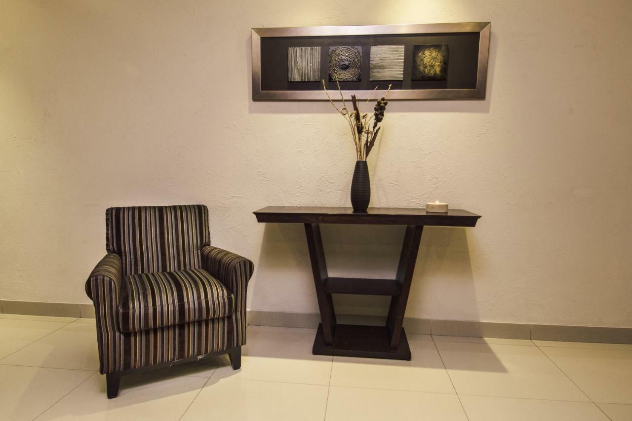 Hotel Majova Inn คาลาปา ภายนอก รูปภาพ