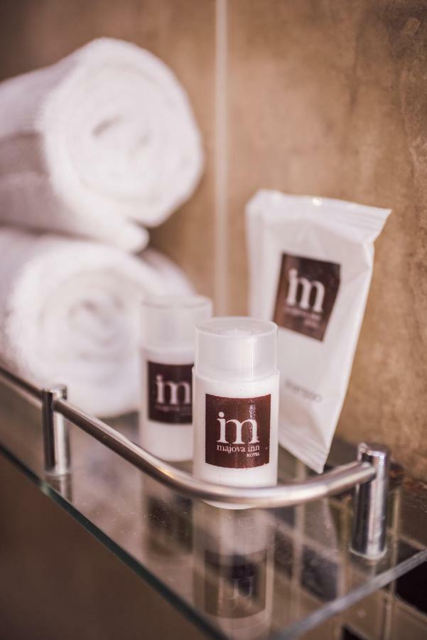 Hotel Majova Inn คาลาปา ภายนอก รูปภาพ