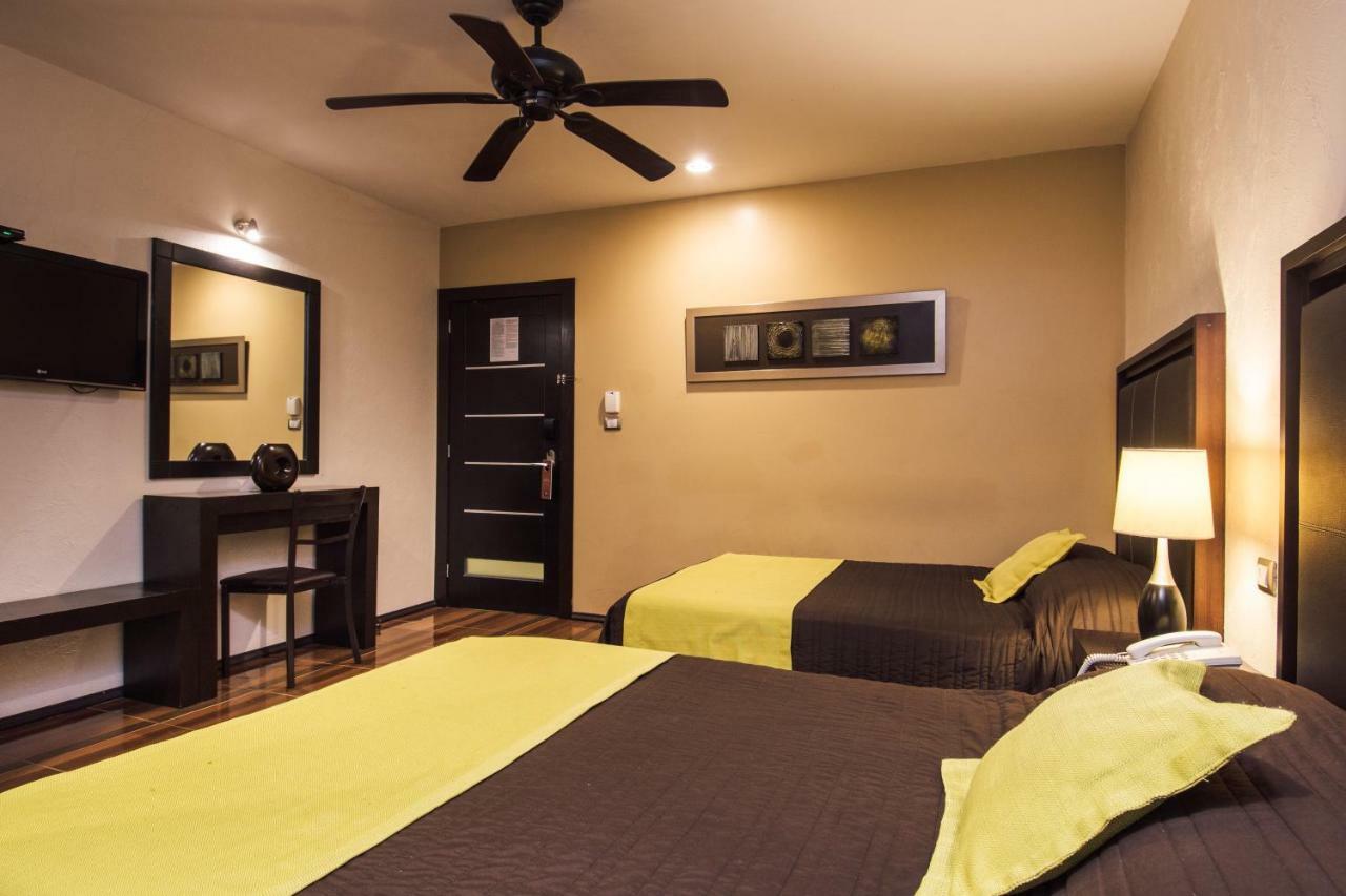 Hotel Majova Inn คาลาปา ภายนอก รูปภาพ
