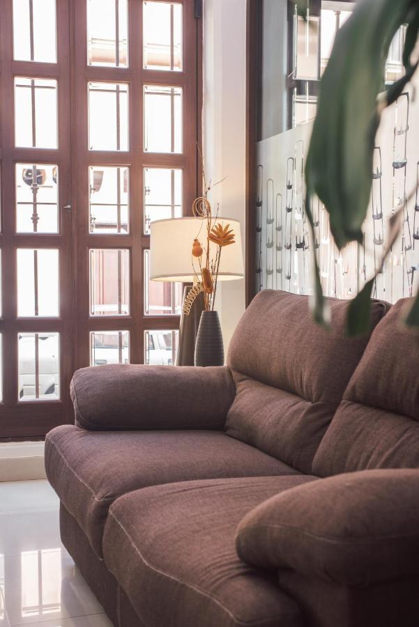 Hotel Majova Inn คาลาปา ภายนอก รูปภาพ